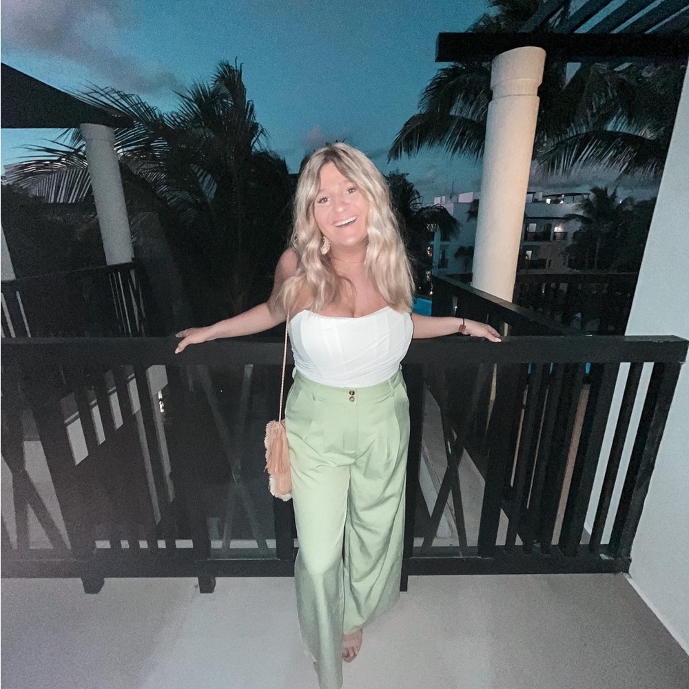 Meet your Posher, Allie